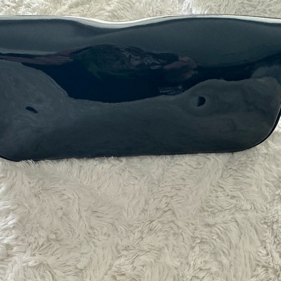 Louis Vuitton Black Clutch with Iconic Monogram - Picture 4 of 11